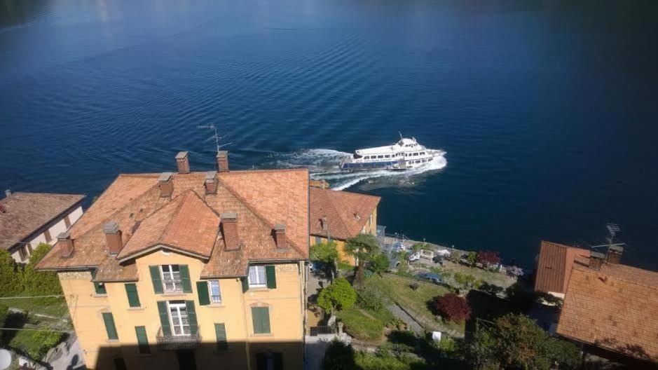 The Family - Apartments In Villa With Lake View Argegno Exterior photo